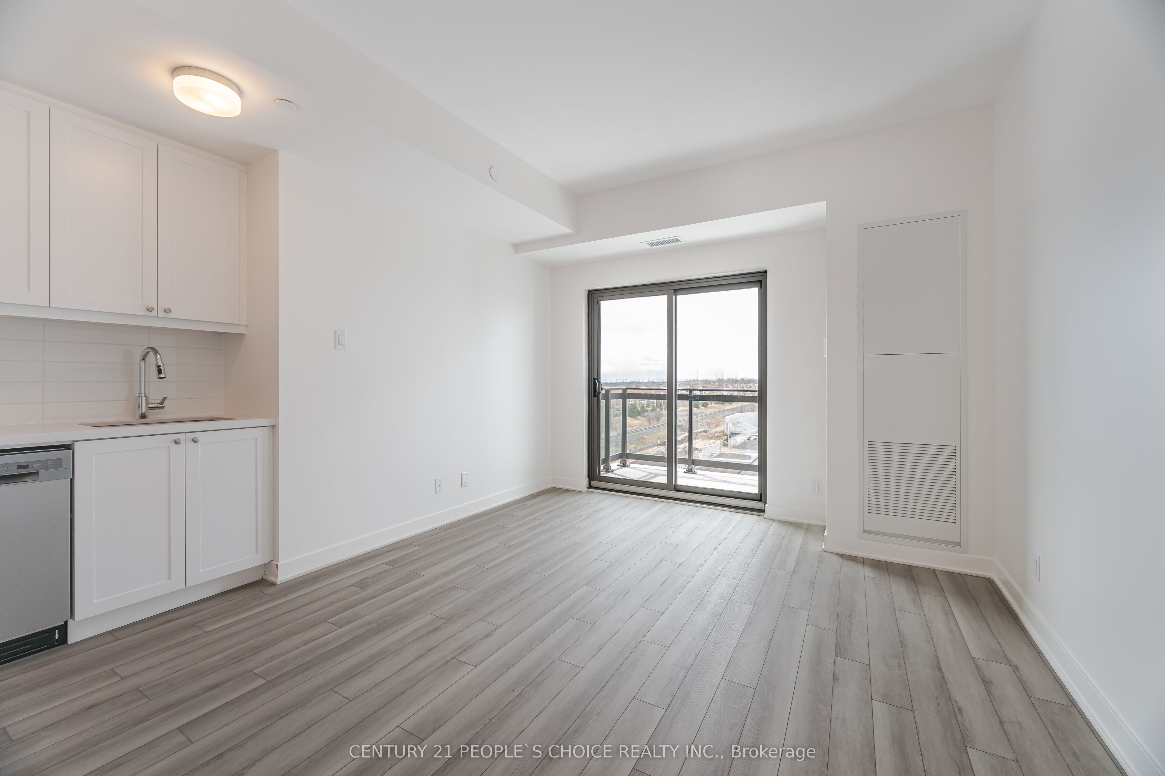 55 Clarington Boulevard, #601