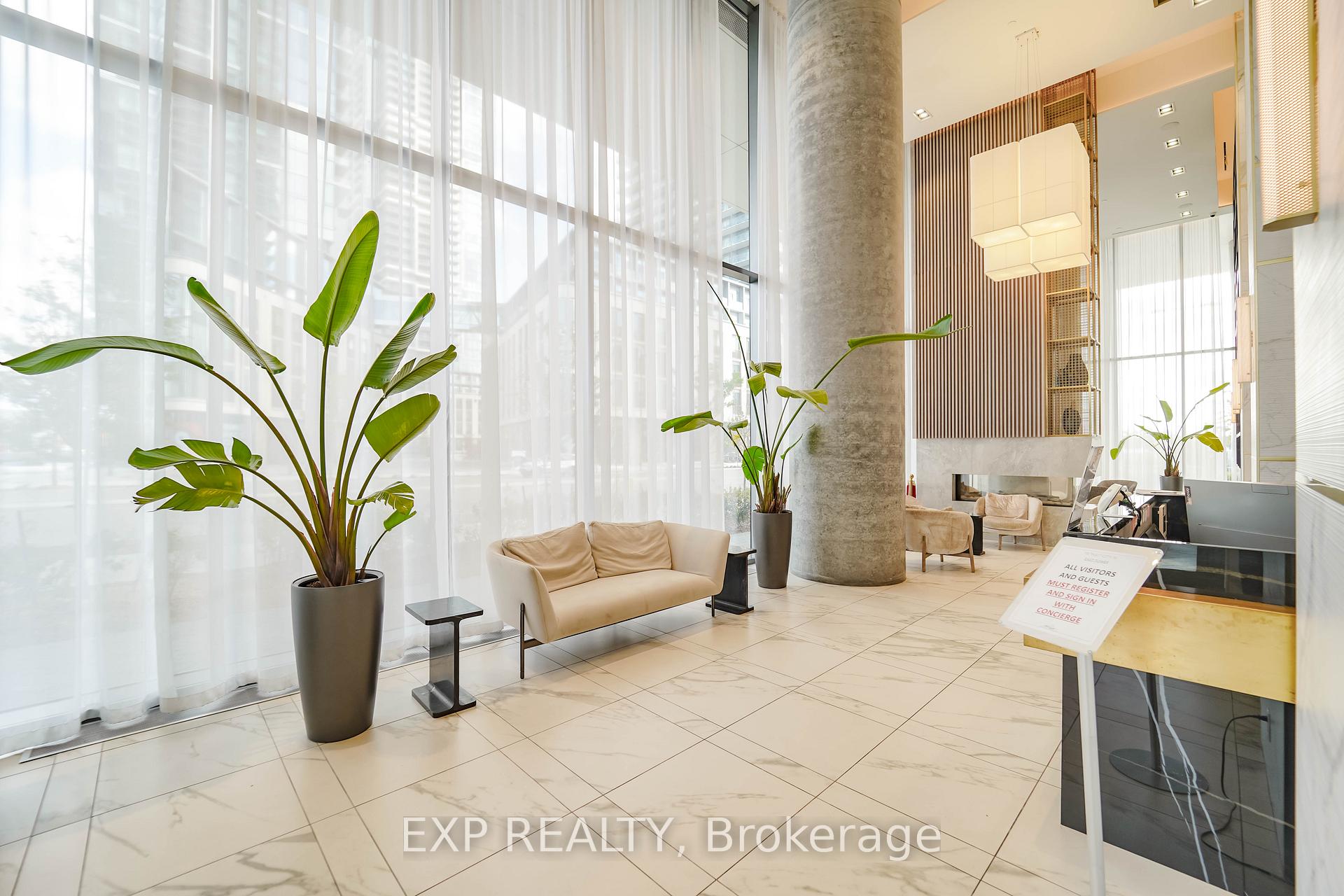 2 Bedrooms Condo at 950 Portage,  Vaughan For sale