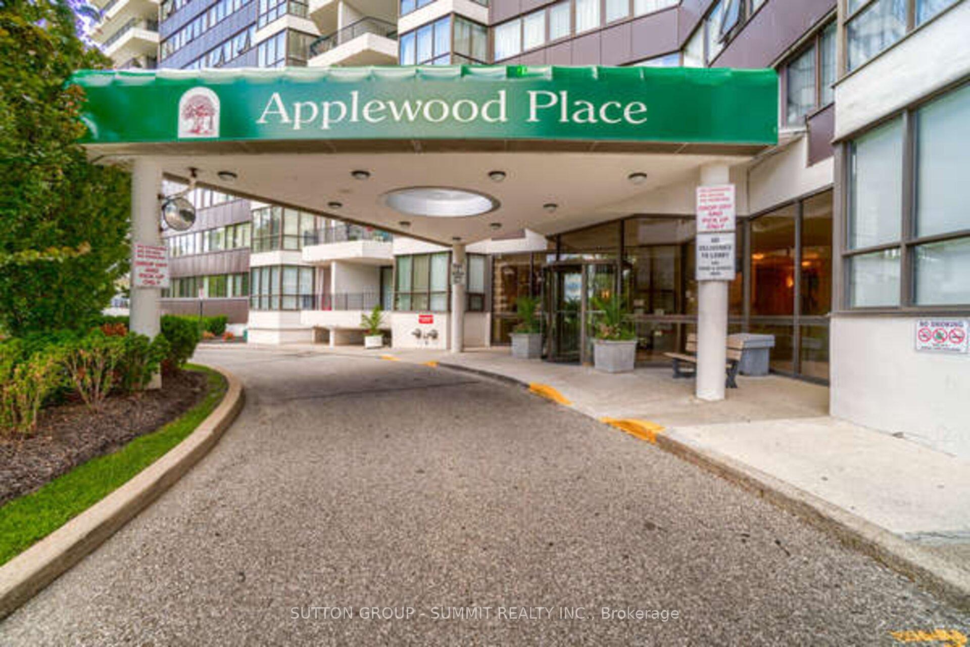 3 Bedrooms Condo at 1333 Bloor, Mississauga For sale