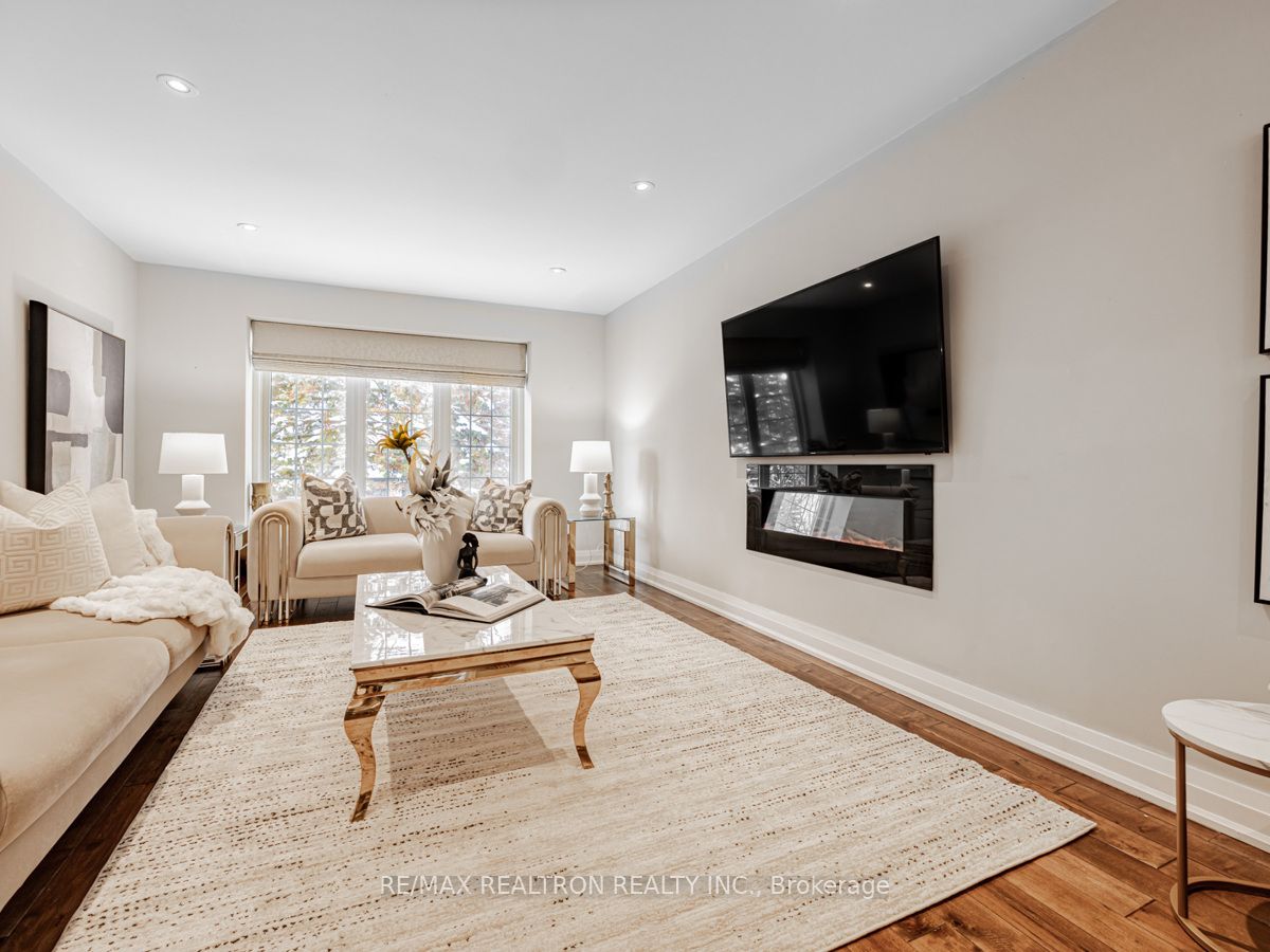 3 Pinehurst Court