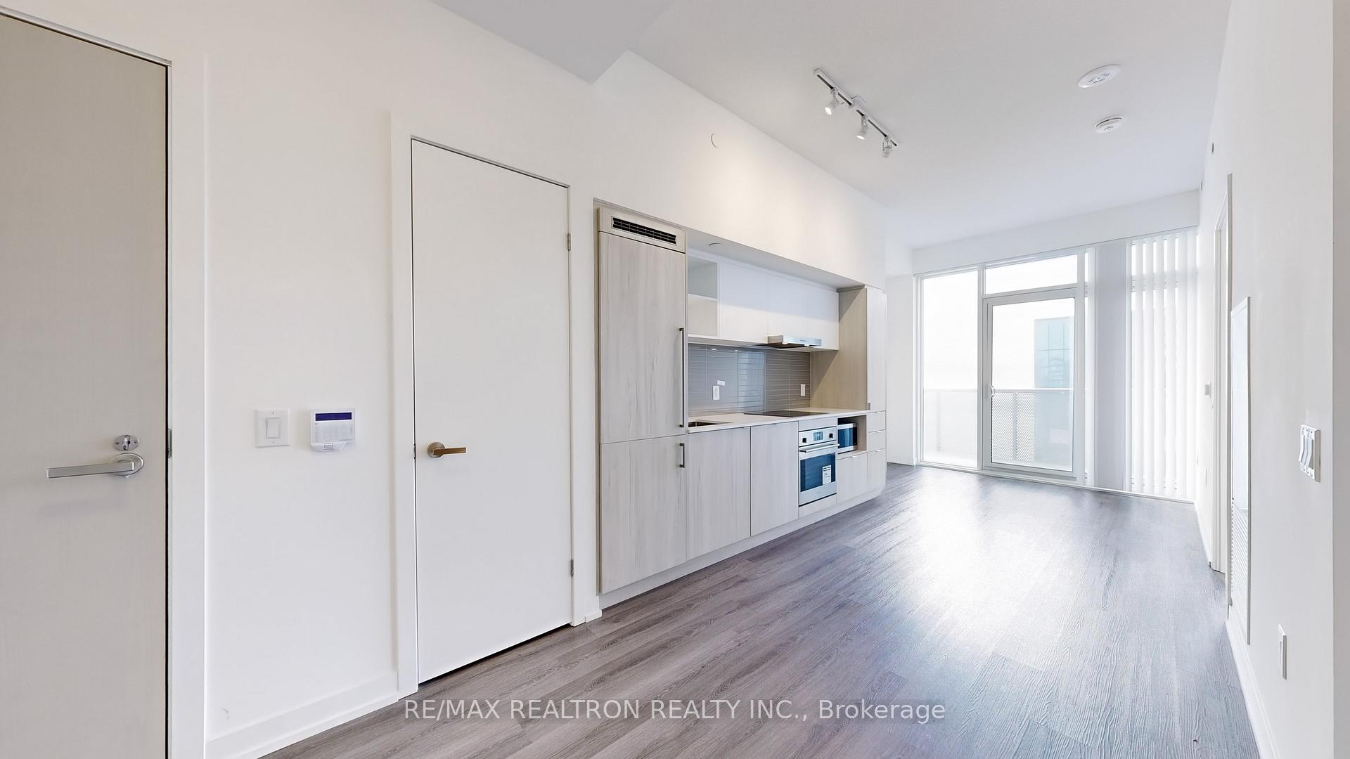 2 Bedrooms Condo at 138 Downes, Toronto For sale