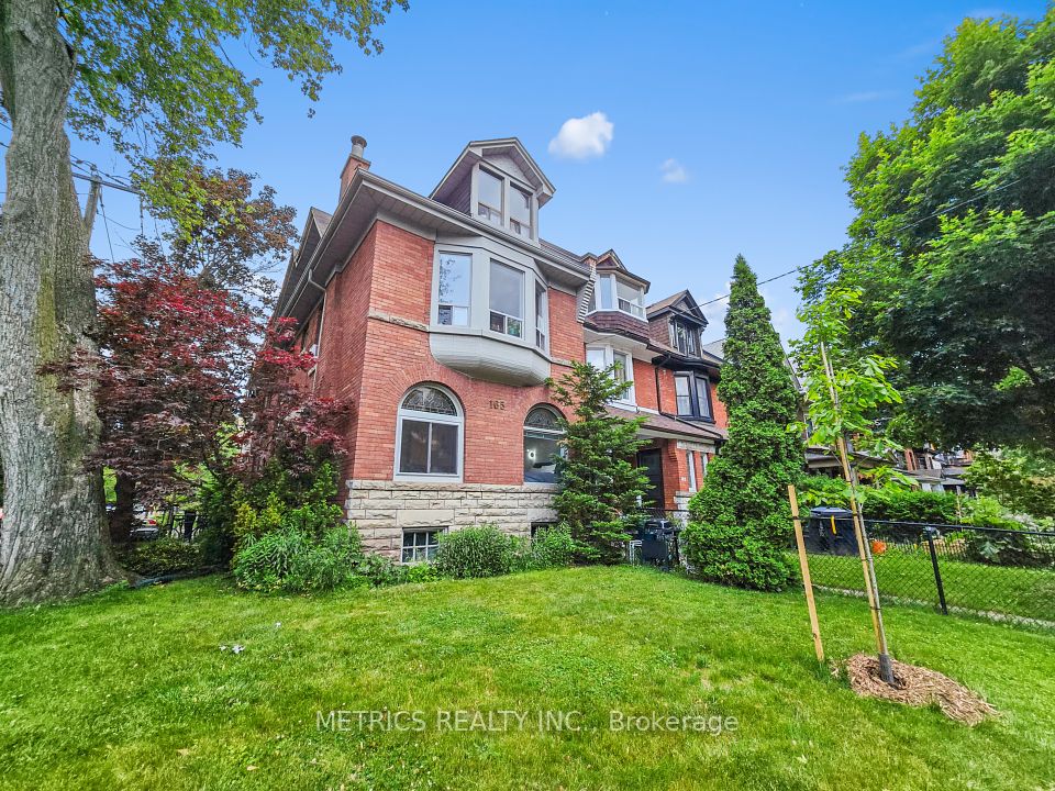 165 Dowling Avenue