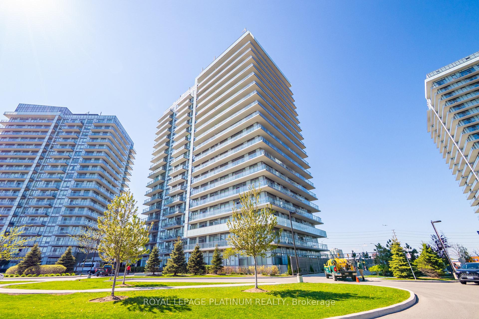 3 Bedrooms Condo at 4699 Glen Erin, Mississauga For sale