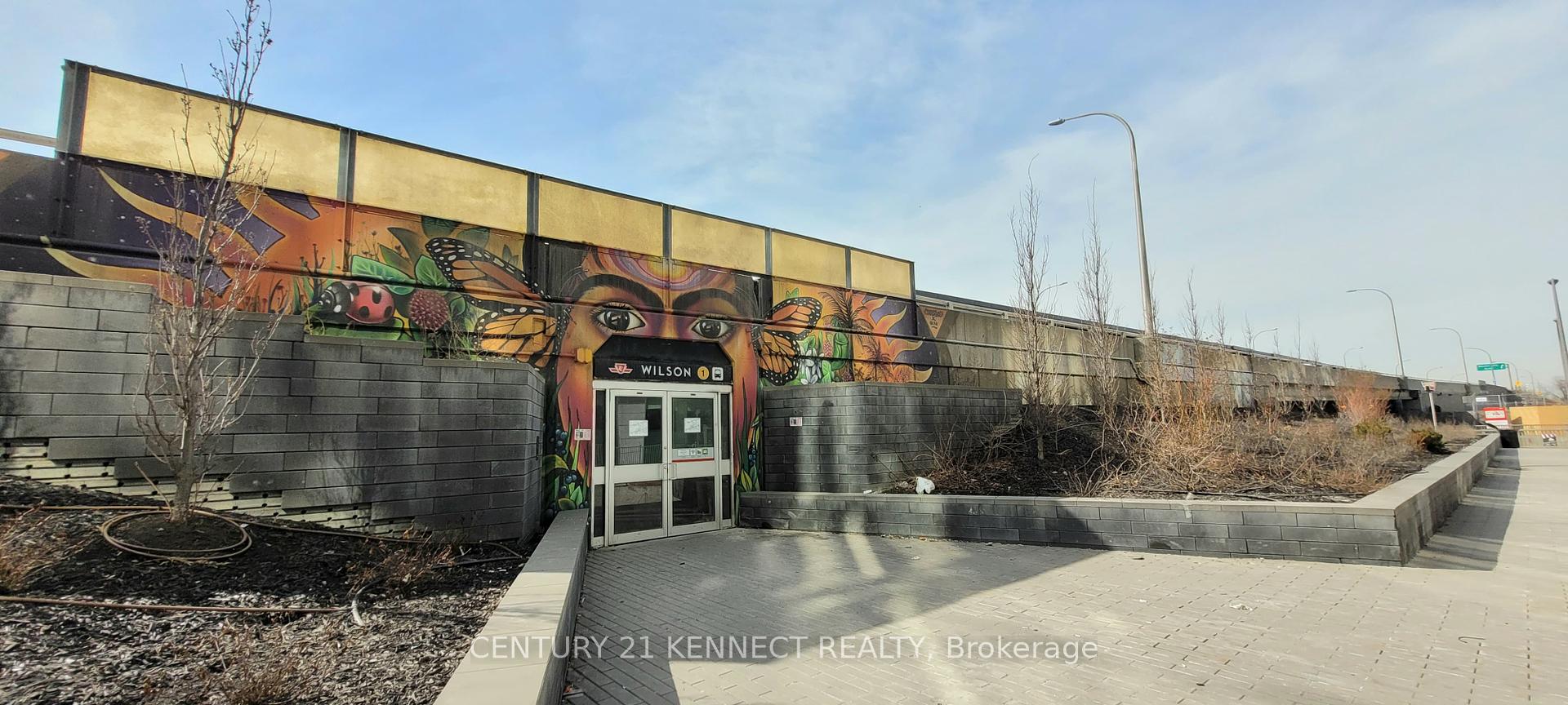 2 Bedrooms Condo at 38 Monte Kwinter,  Toronto For sale