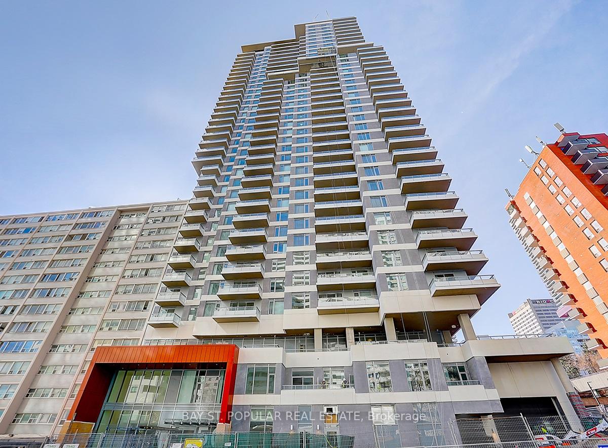 2 Bedrooms Condo at 50 Dunfield,  Toronto For sale