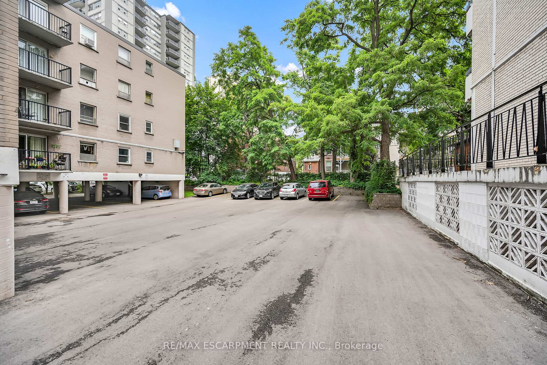 1 Bedroom Co-op at 40 Robinson, Hamilton For sale