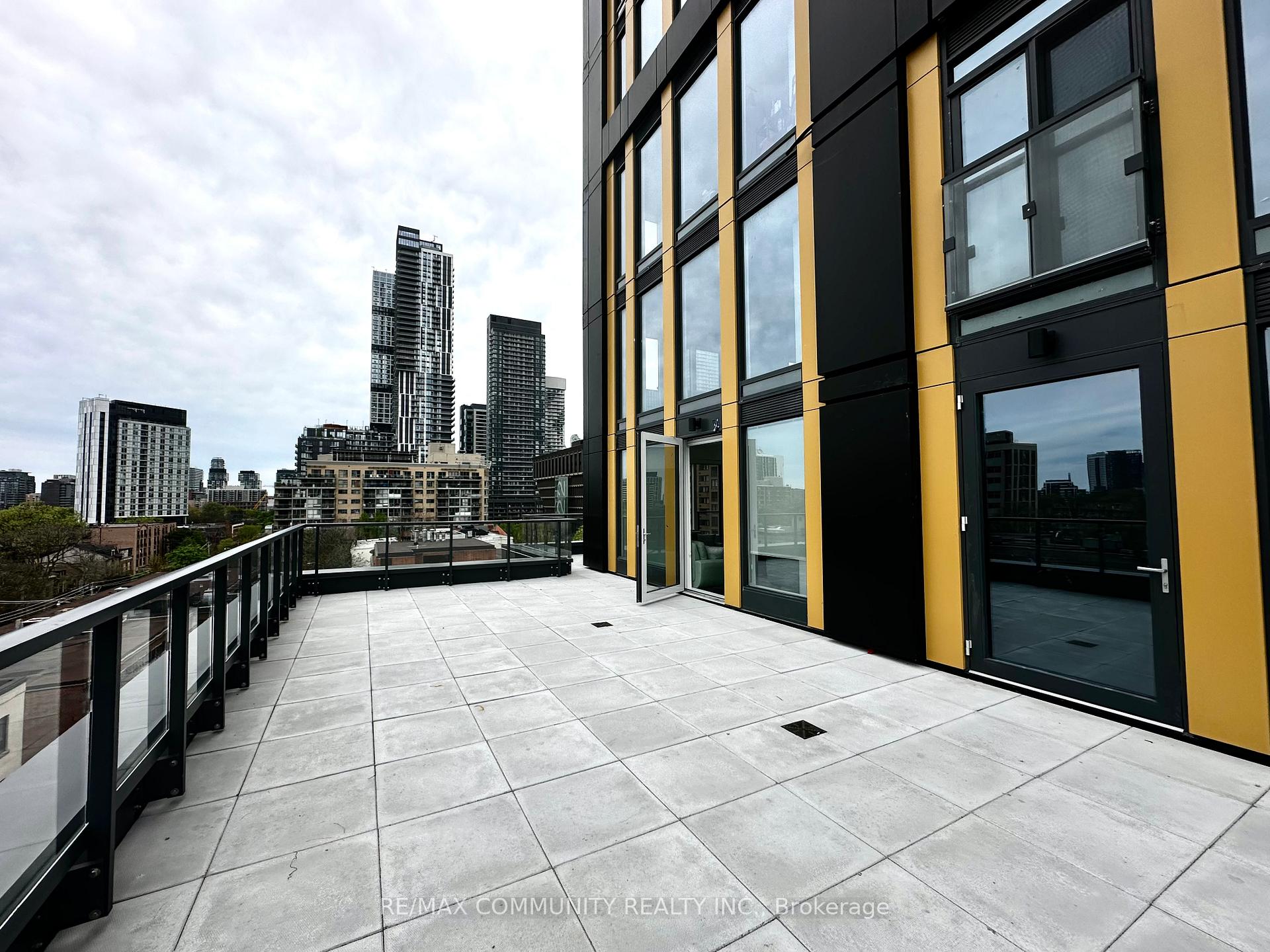 2 Bedrooms Condo at 319 Jarvis,  Toronto For sale