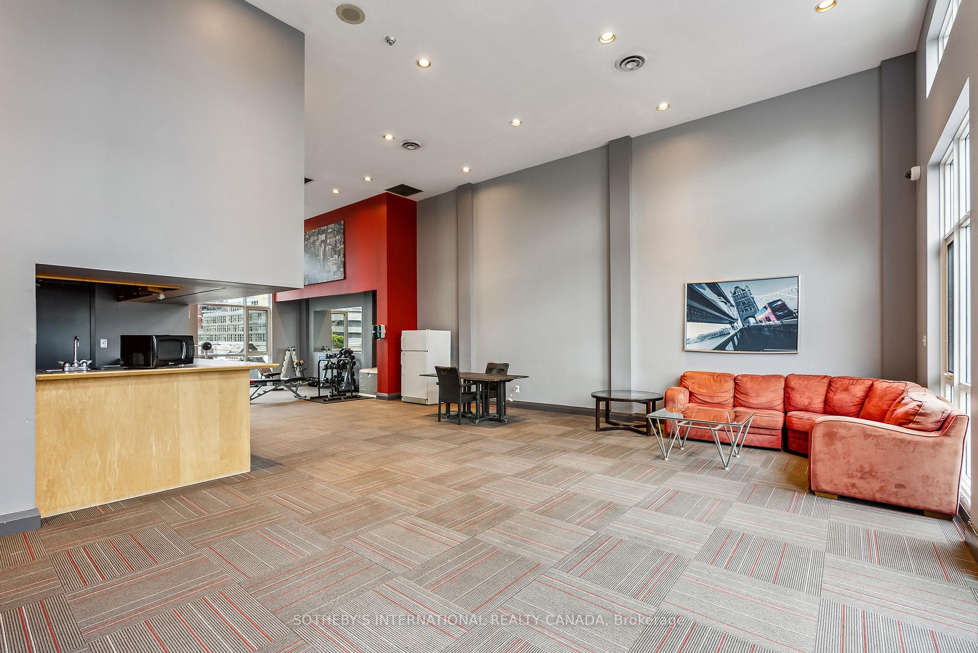 1 Bedroom Condo at 8 Wellesley, Toronto For sale