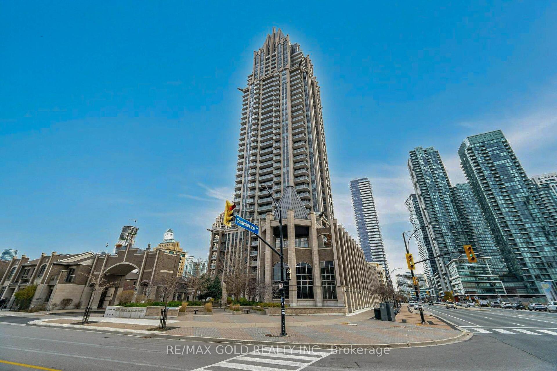 2 Bedrooms Condo at 388 Prince Of Wales, Mississauga For sale