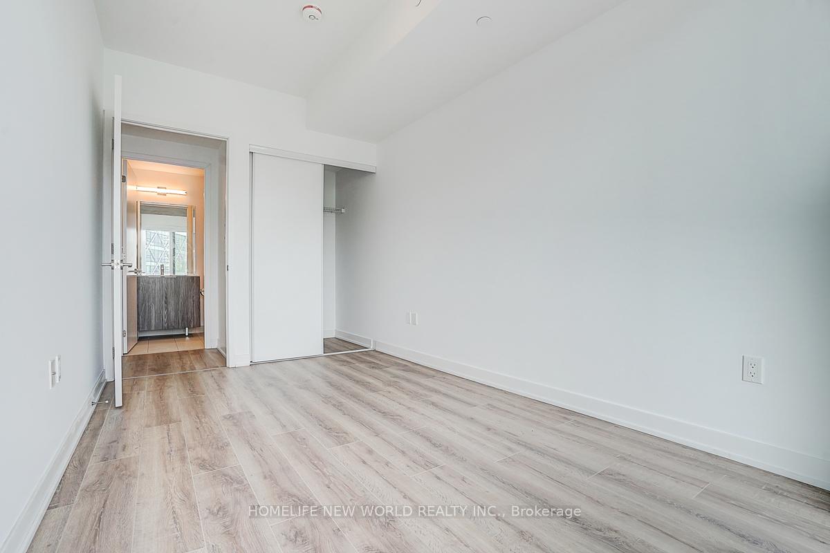 1 Bedroom Condo at 15 Queens, Toronto For sale