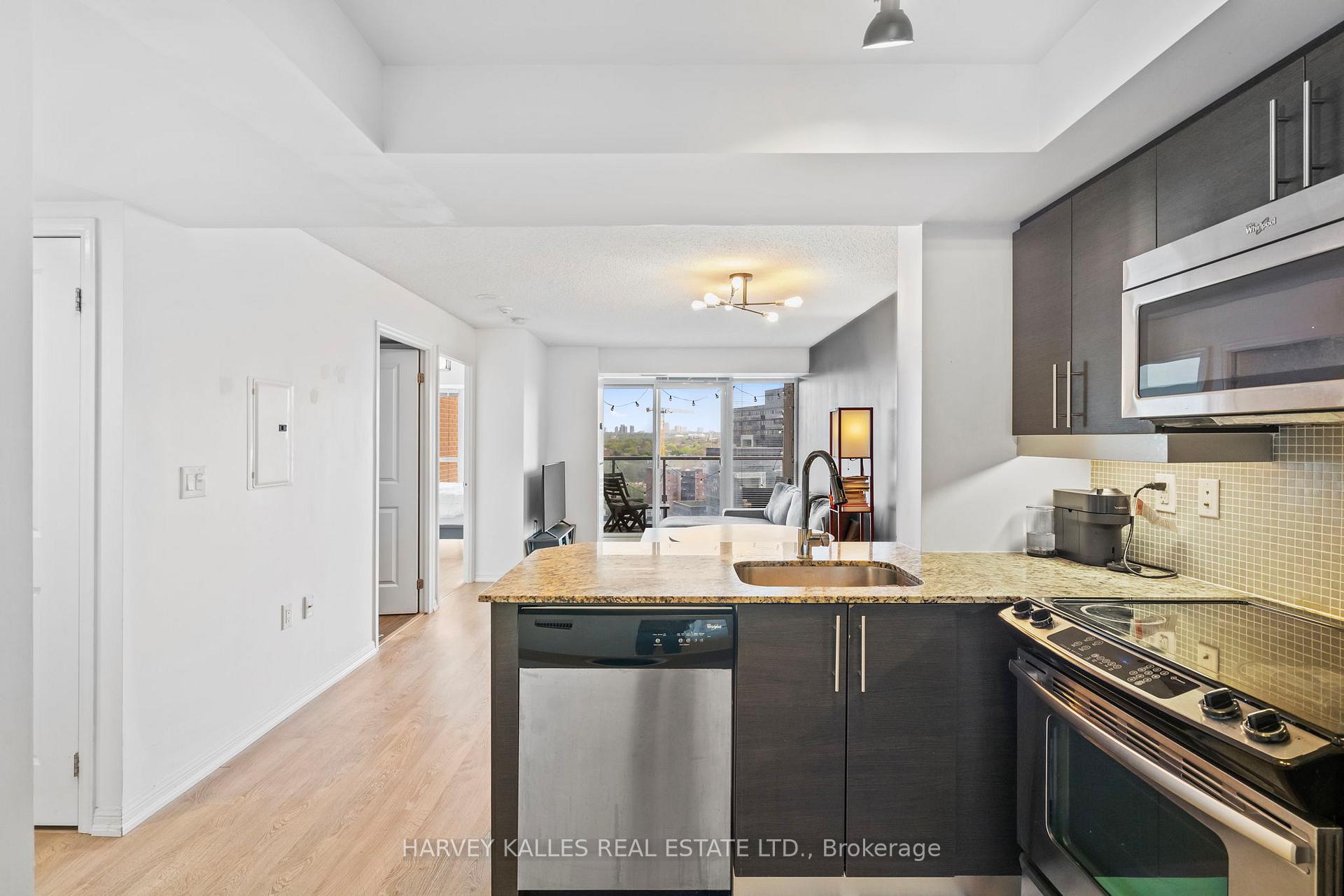 125 Western Battery Road 1316