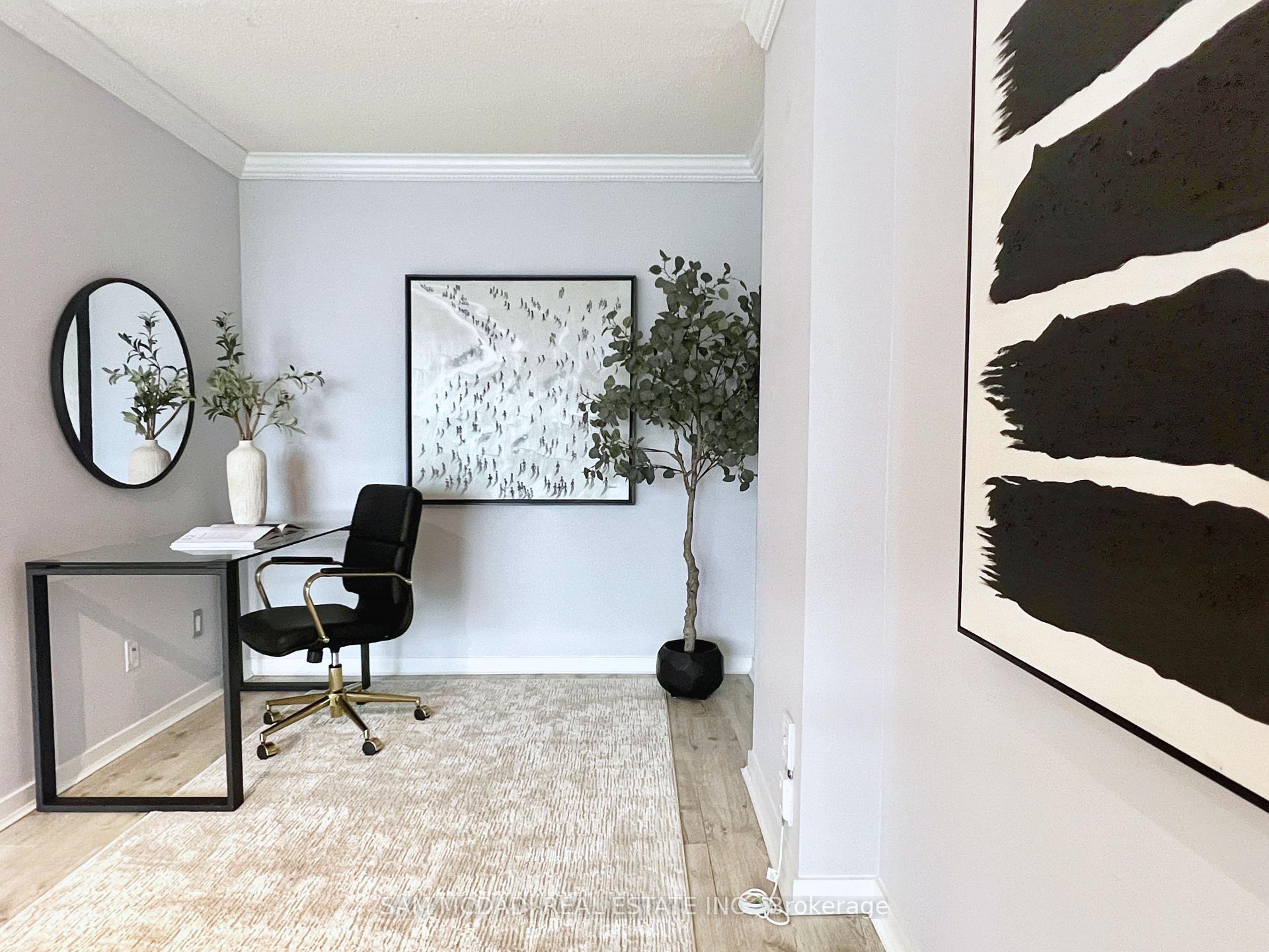 2 Bedrooms Condo at 250 Manitoba, Toronto For sale