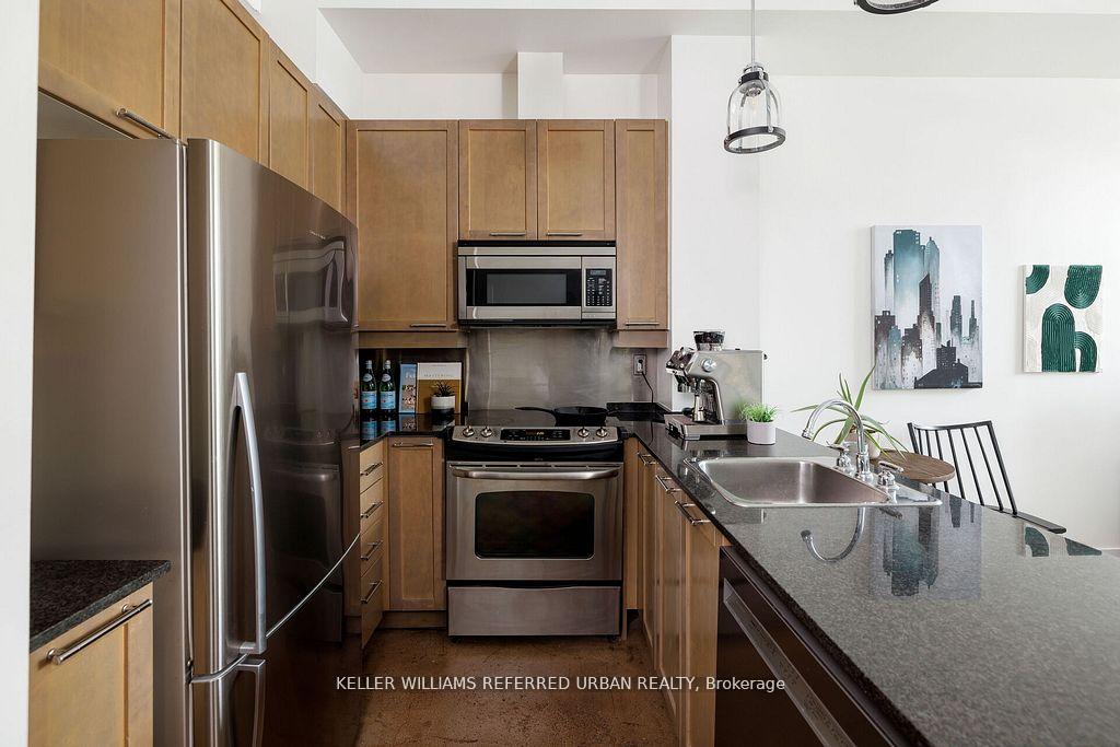 1 Bedroom Condo at 155 Dalhousie,  Toronto For sale