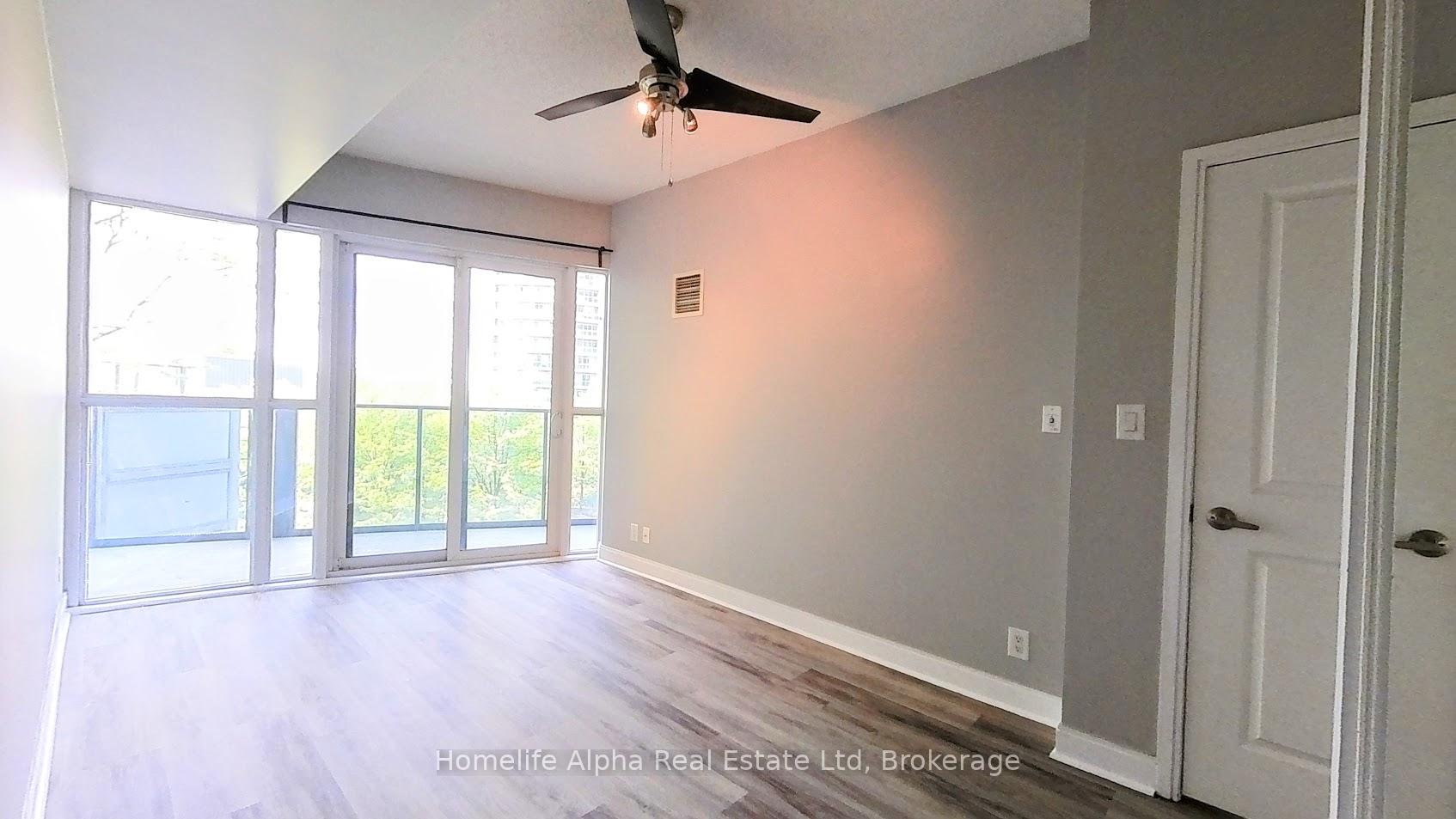 2 Bedrooms Condo at 60 Absolute, Mississauga For sale