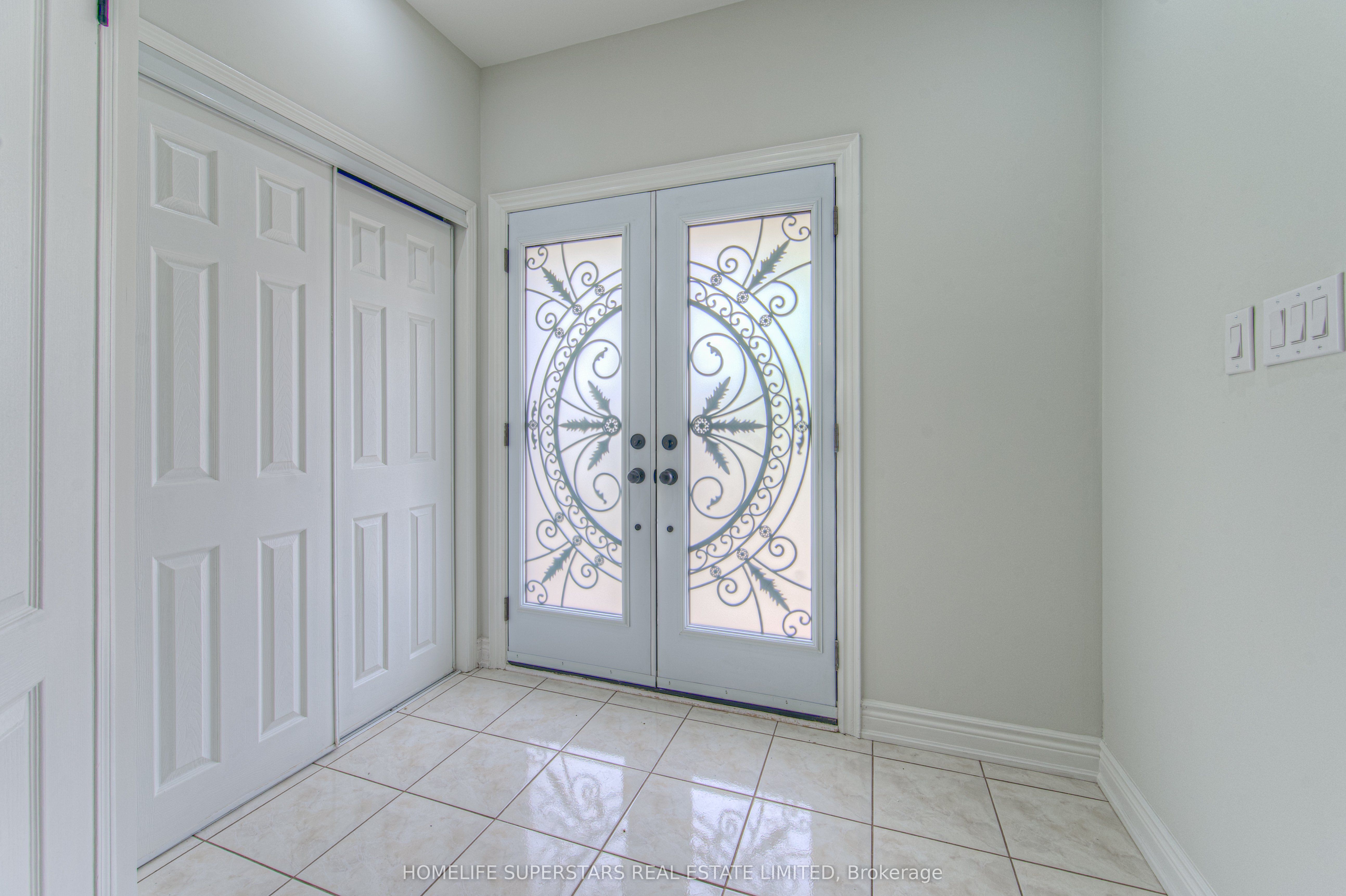 5676 Fantasia Manor