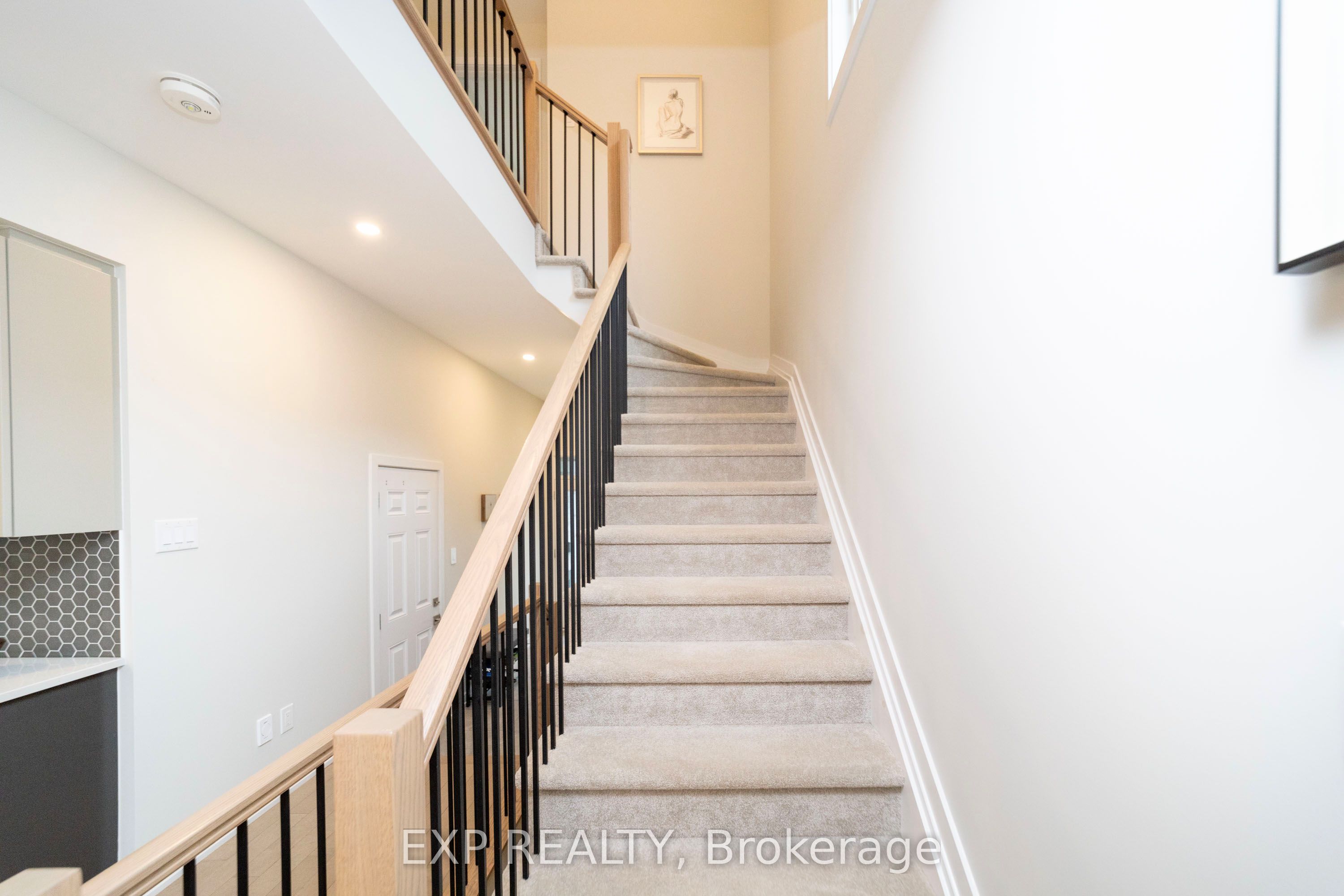 230 FINSBURY Avenue, Stittsville - Munster - Richmond 8203 - Stittsville (South)