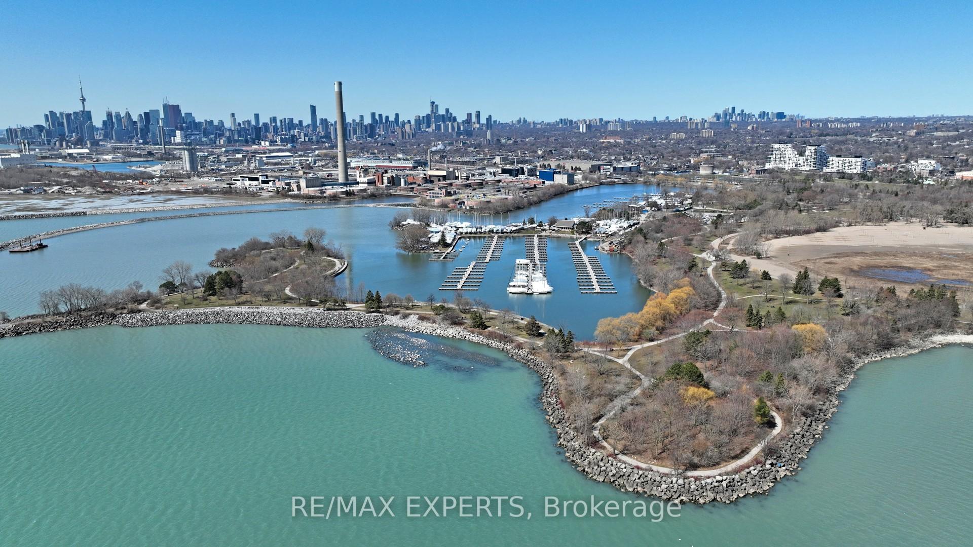 1 Bedroom Condo at 45 Connaught, Toronto For sale