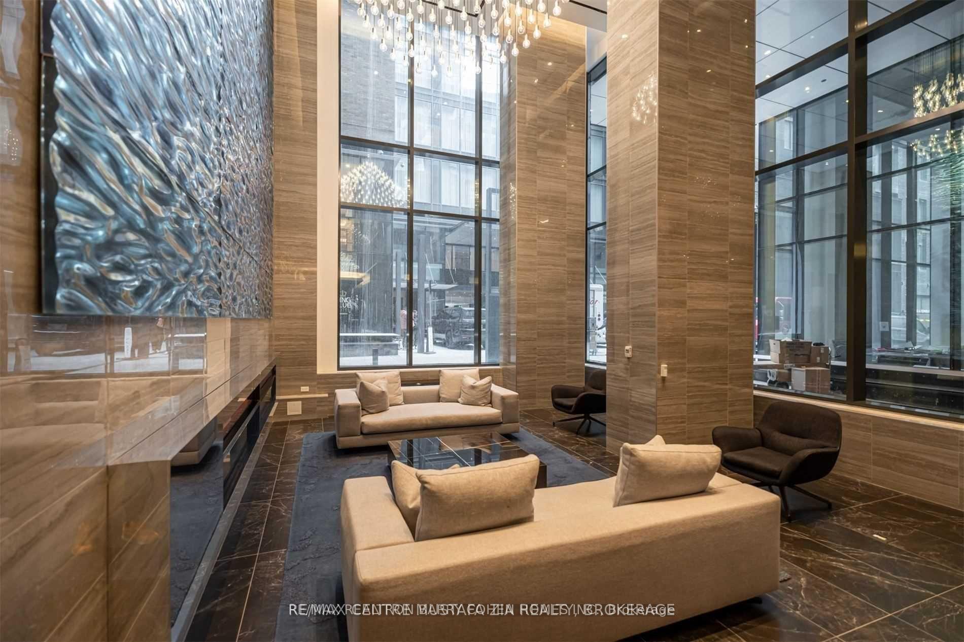 3 Bedrooms Condo at 115 Blue Jays, Toronto For sale