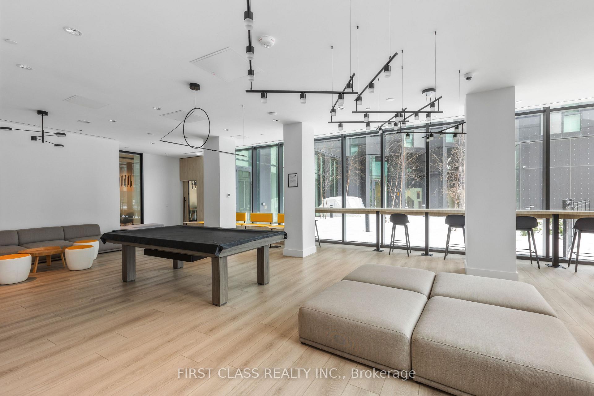 2 Bedrooms Condo at 30 Tretti, Toronto For sale