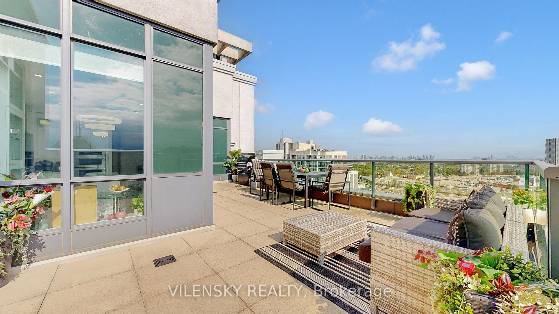 3 Bedrooms Condo at 20 North Park, Vaughan For sale