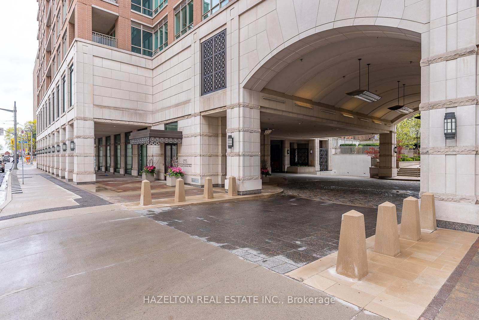 3 Bedrooms Condo at 155 St Clair, Toronto For sale