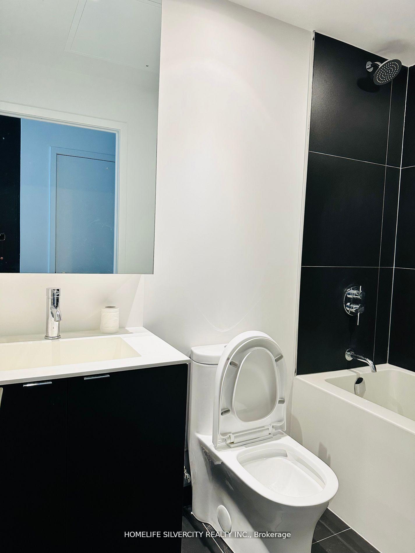 2 Bedrooms Condo at 20 Edward, Toronto For sale
