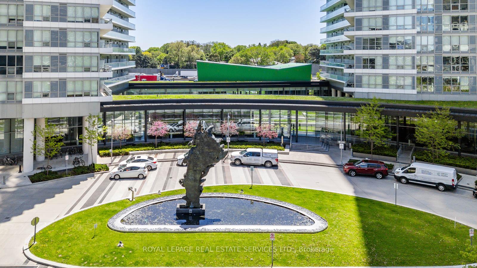 2 Bedrooms Condo at 115 McMahon, Toronto For sale