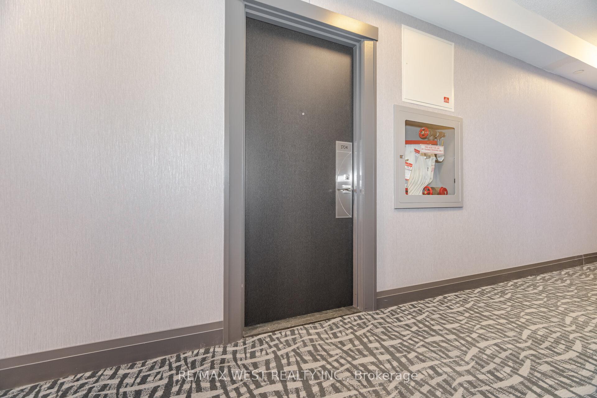 1 Bedroom Condo at 3700 Highway 7, Vaughan For sale