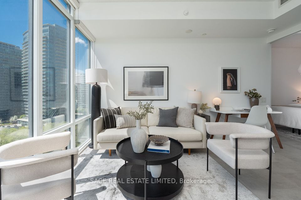 88 Park Lawn