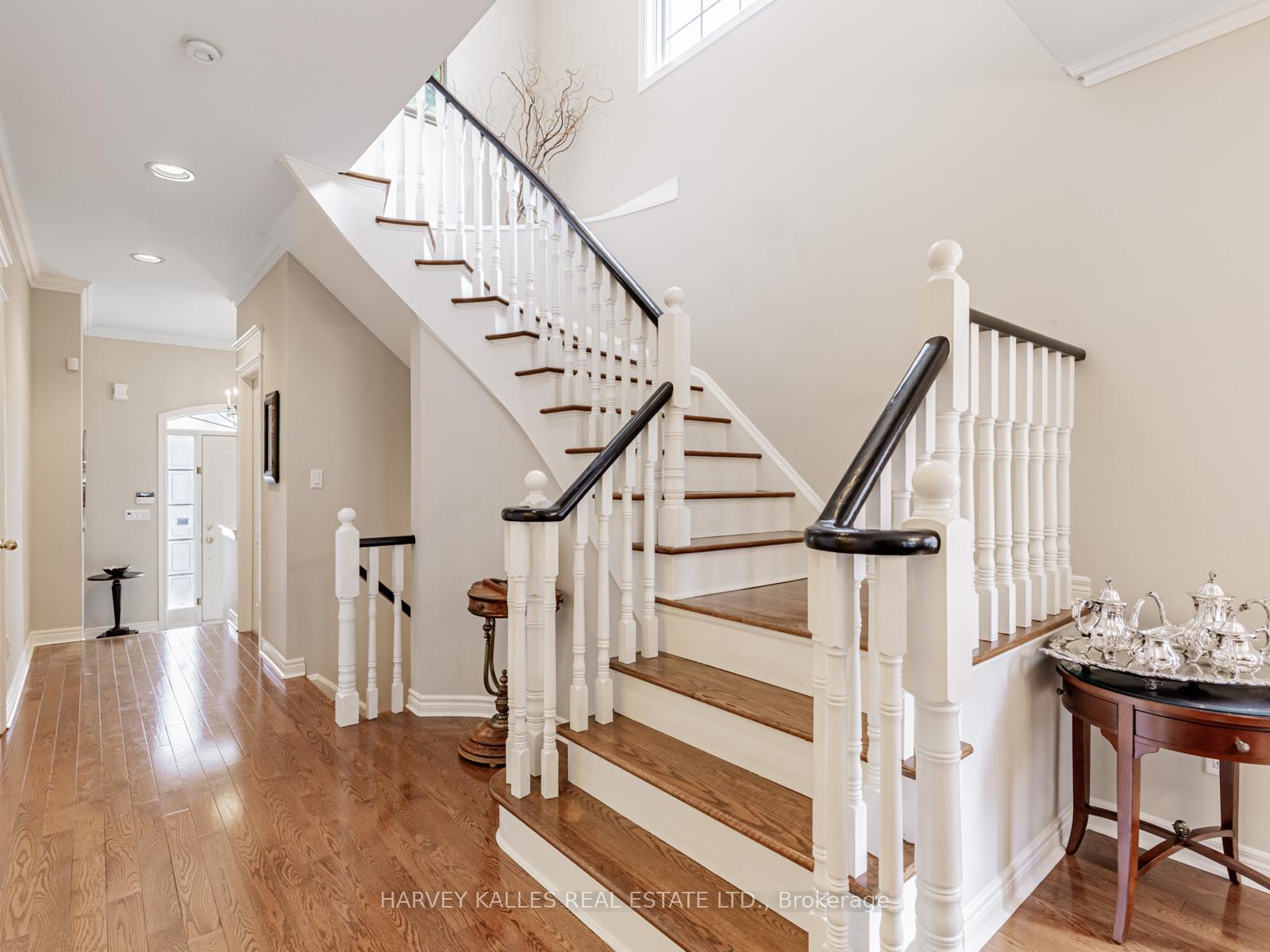 195 Kingsbridge Circle