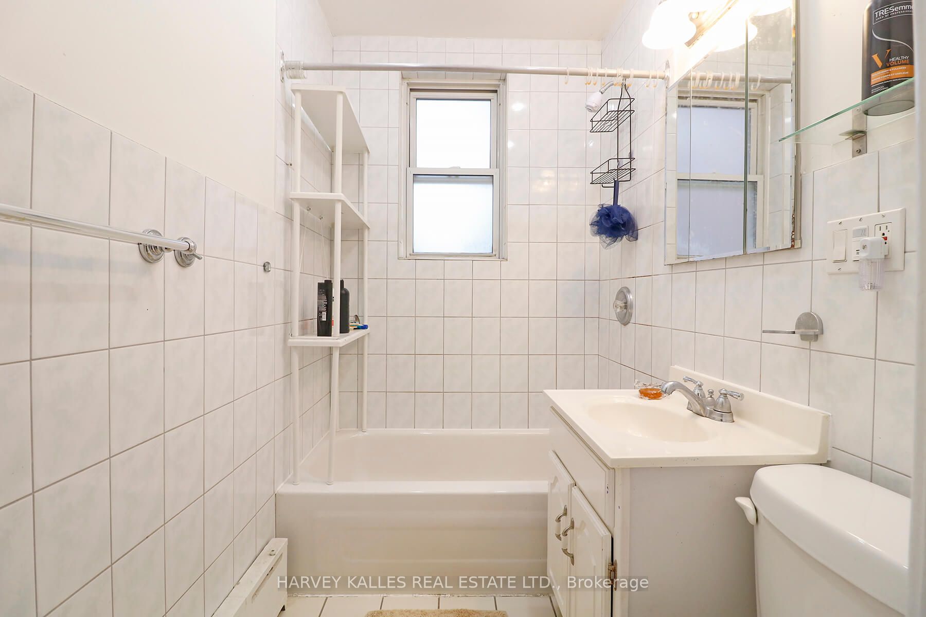 6 Poplar Plains Crescent, #Main