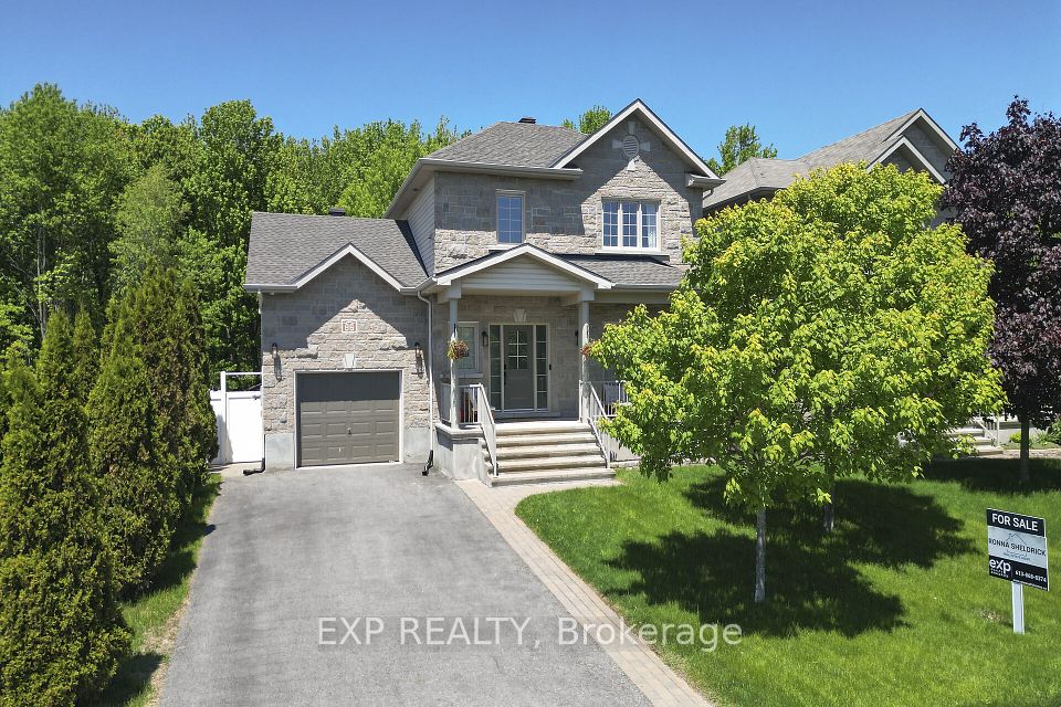 86 Oasis Street, TheNation, ON K0A 2M0