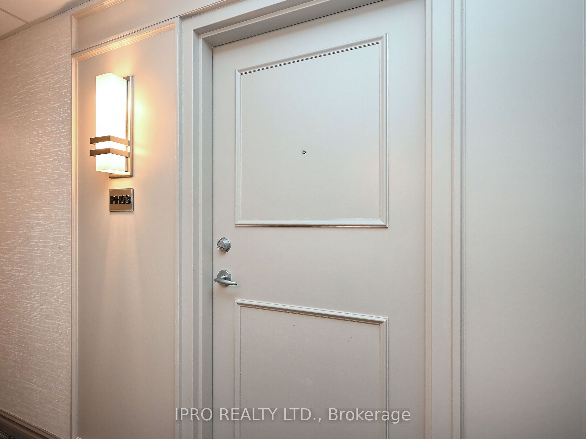75 King Street E, #PH3