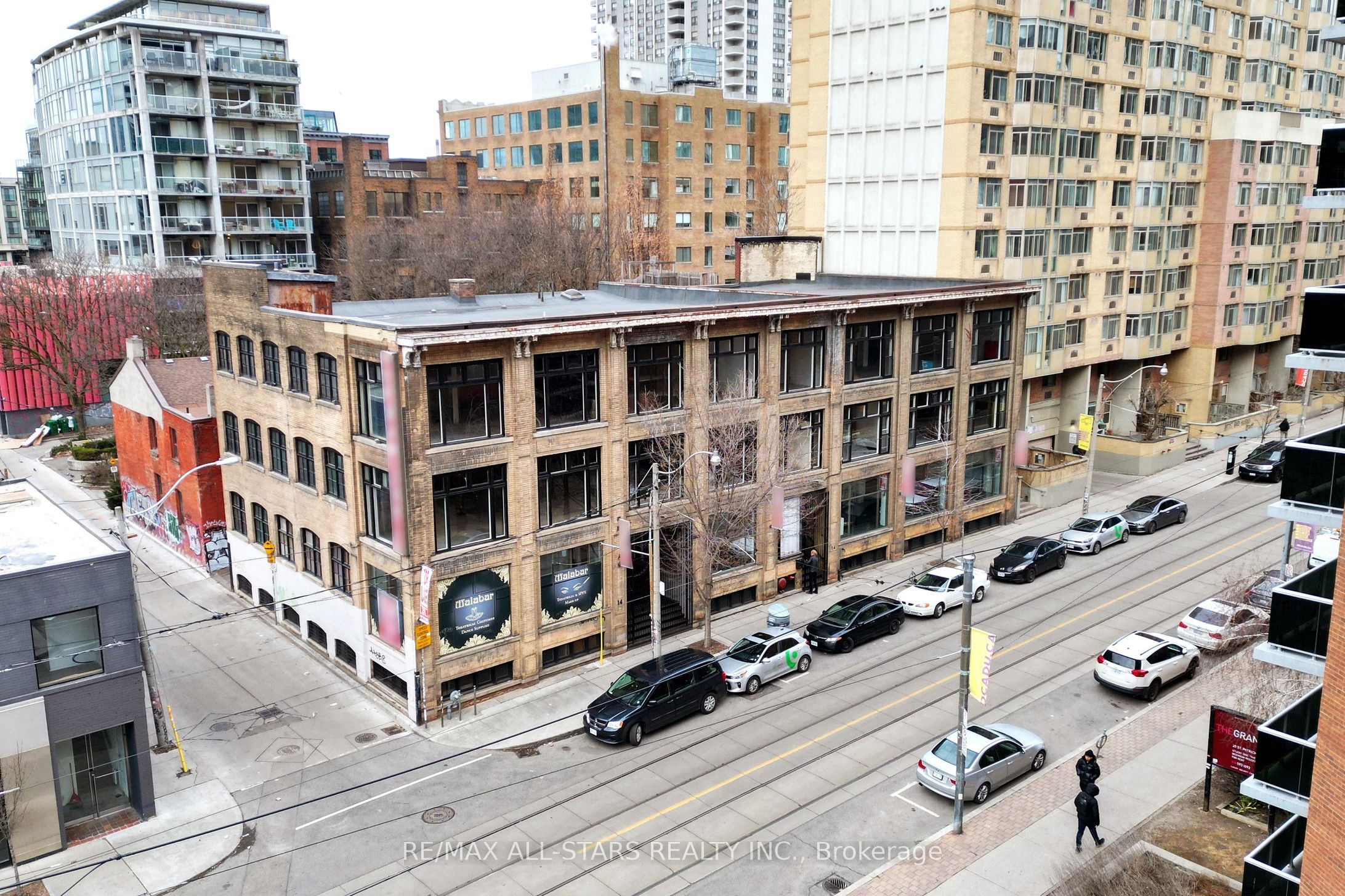 10 - 14 Mccaul Street, #301