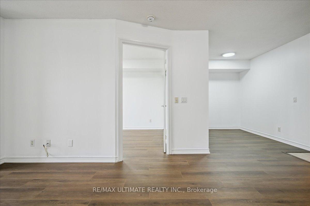 1 Bedroom Condo at 2365 Central Park, Oakville For sale
