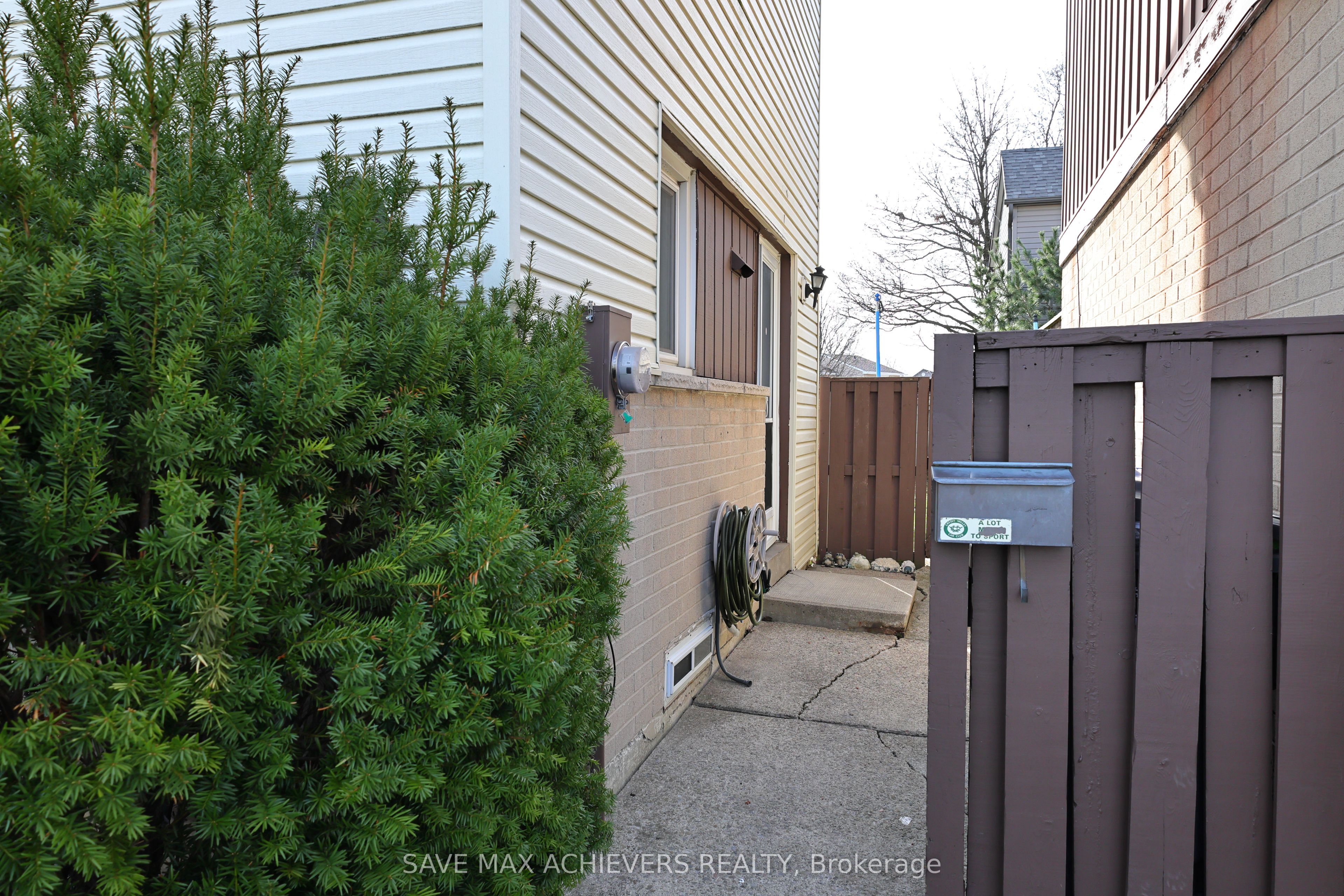 3 Gold Finch Court