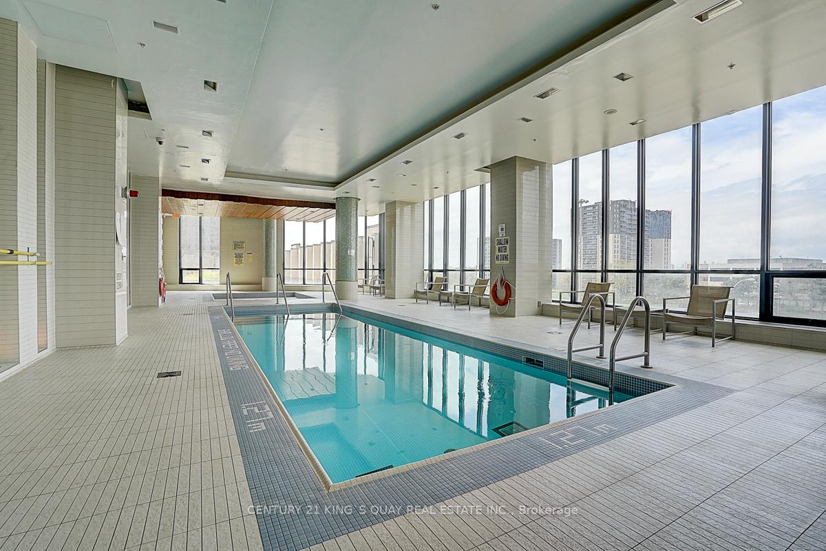 2 Bedrooms Condo at 5 Valhalla Inn, Toronto For sale