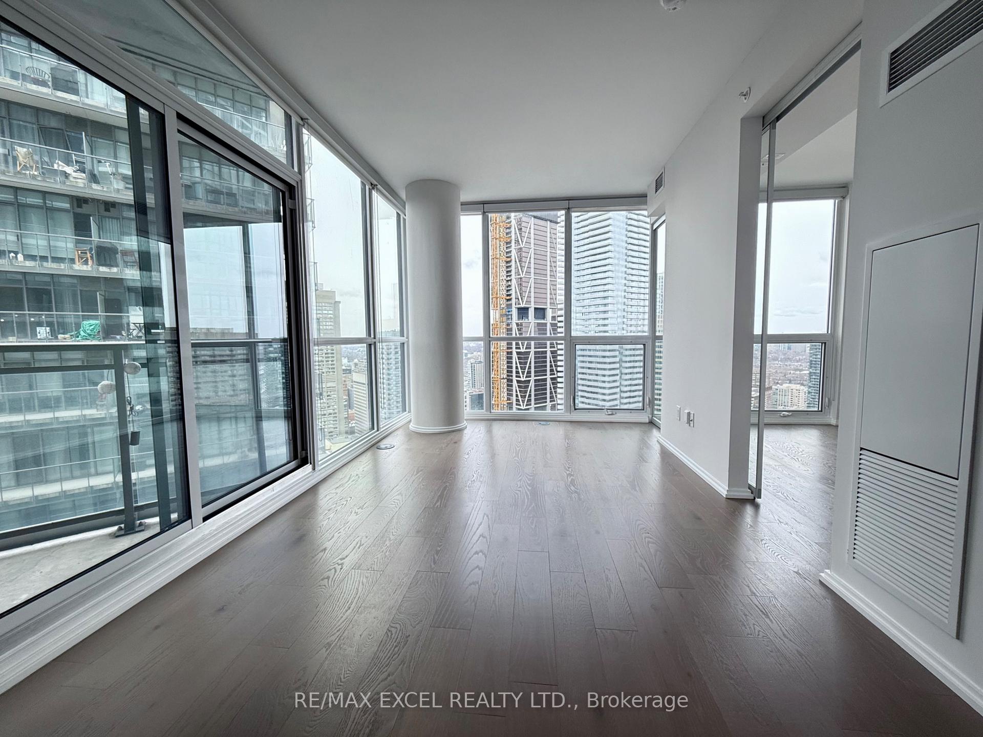 1 Bedroom Condo at 45 Charles, Toronto For sale
