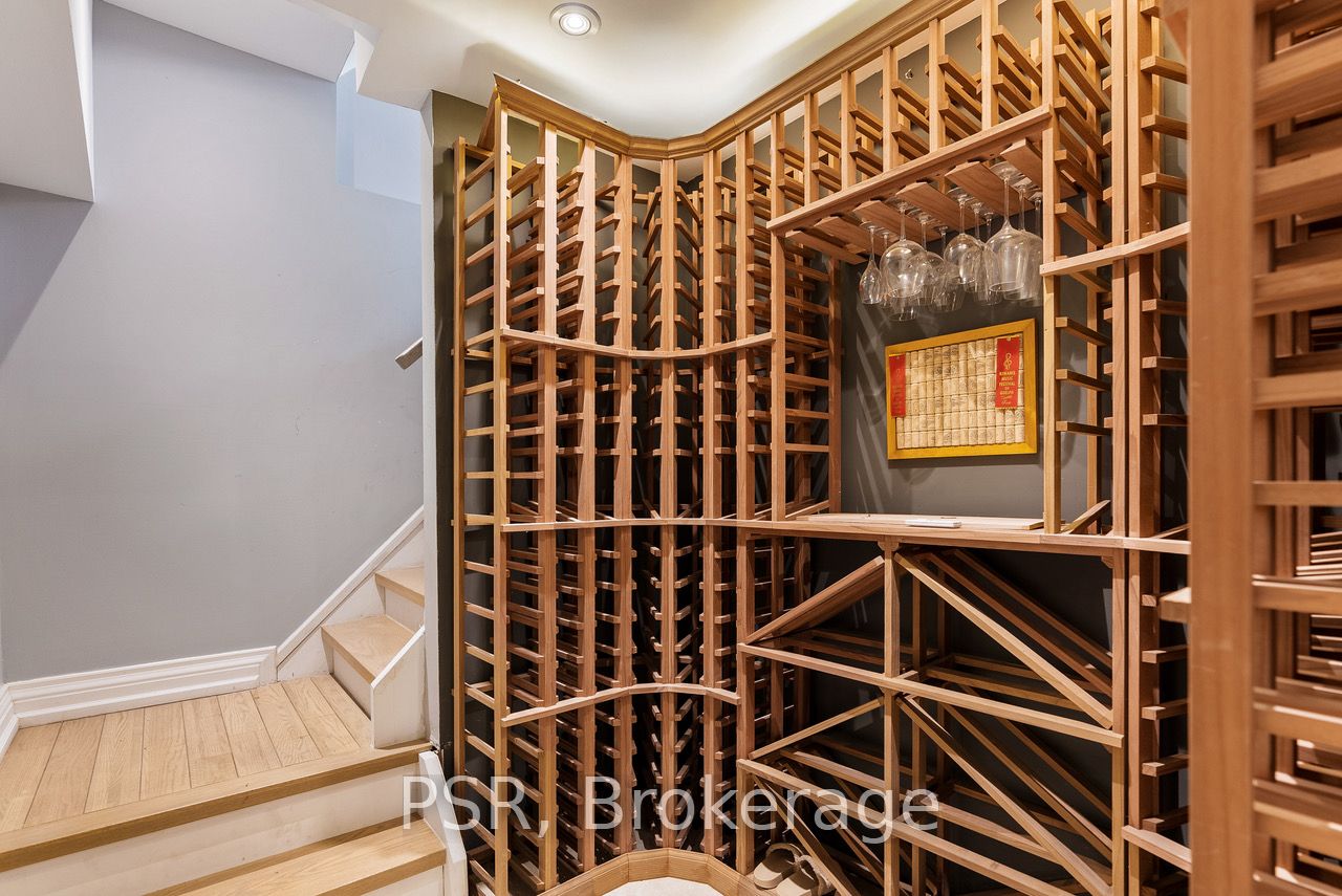 1605 Calverton Court