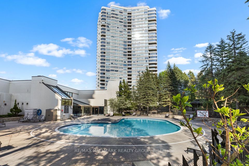 1480 Riverside