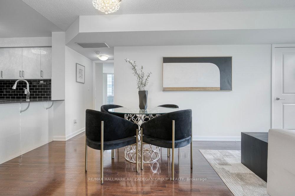 3 Bedrooms Condo at 5791 Yonge, Toronto For sale