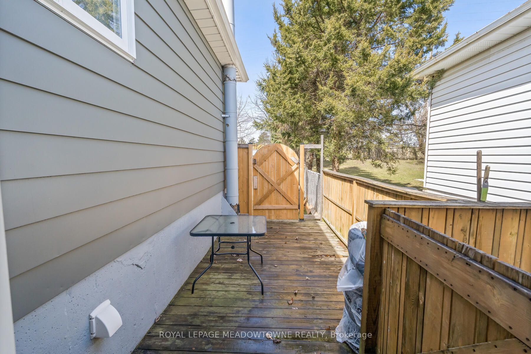 338 Whitehead Crescent