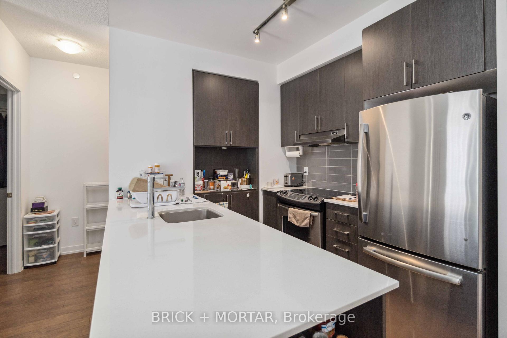 1 Bedroom Condo at 2560 Eglinton, Mississauga For sale