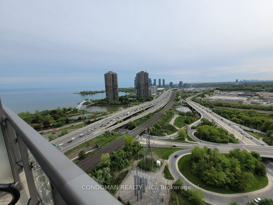 #2508 - 105 The Queensway Avenue, Toronto, ON M6S 5B5