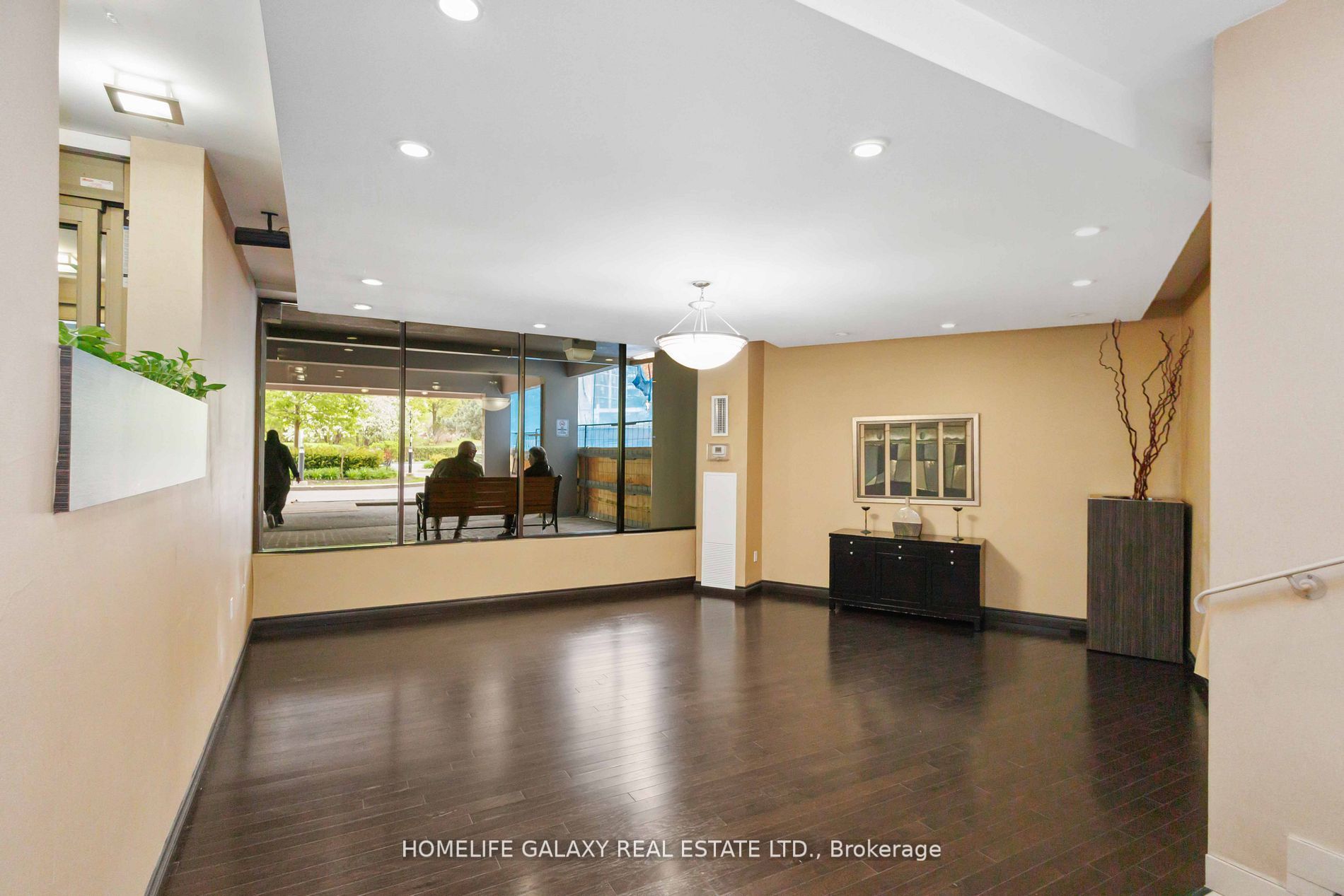 20 Edgecliff Golfway, #616