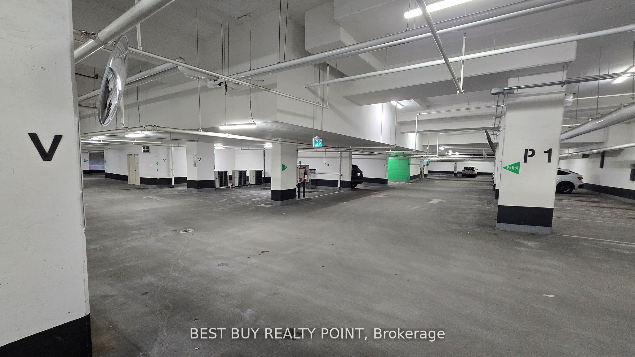 36 Elm Drive W, #201