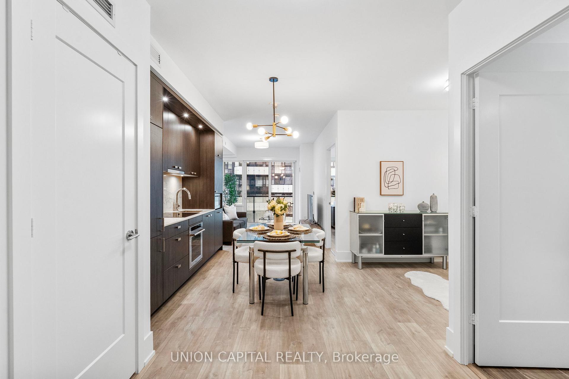 2 Bedrooms Condo at 480 Front, Toronto For sale