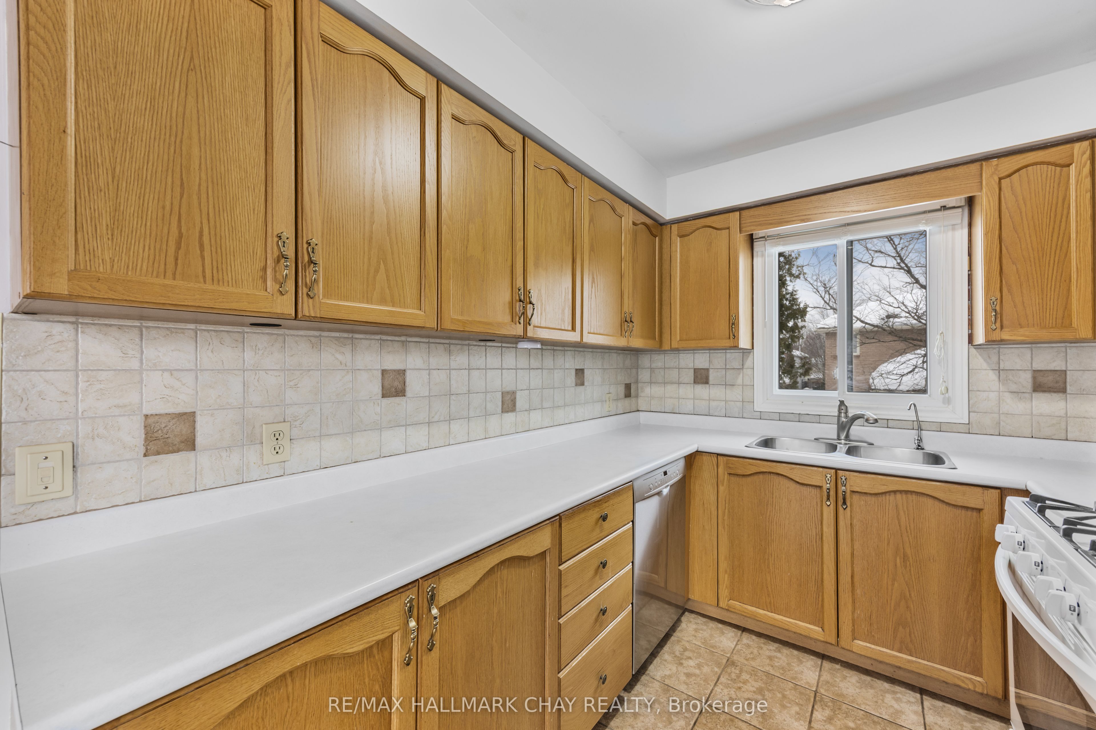23 Grasett Crescent