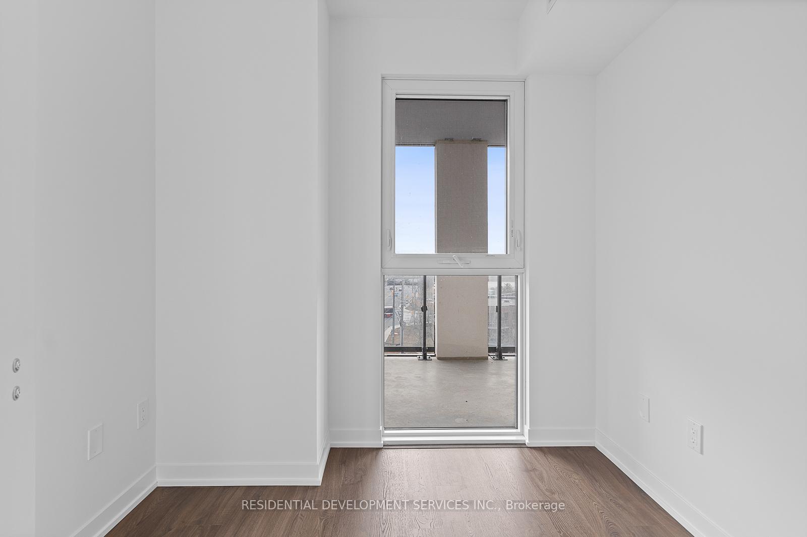 3 Bedrooms Condo at 500 Wilson,  Toronto For sale