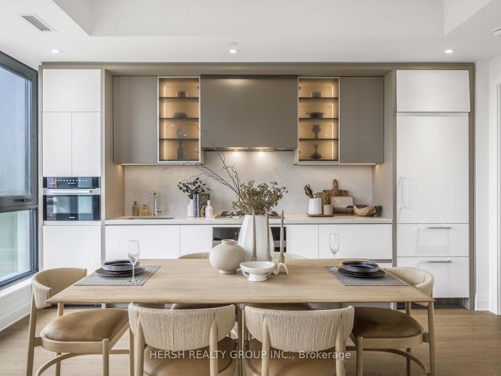2 Bedrooms Condo at 2 Forest Hill, Toronto For sale